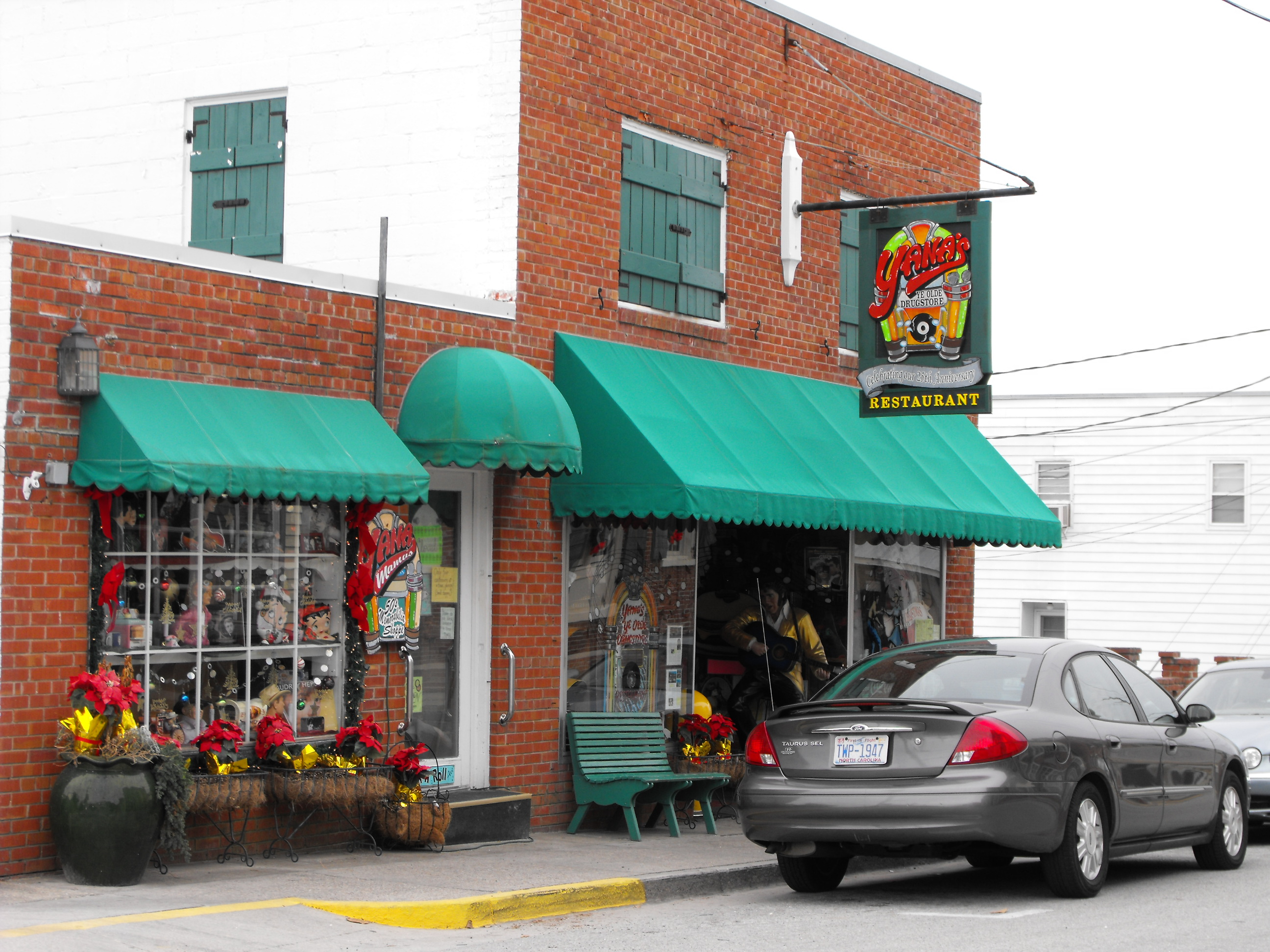 ./2011/Commissary Games/Yana's Swansboro 0002.JPG